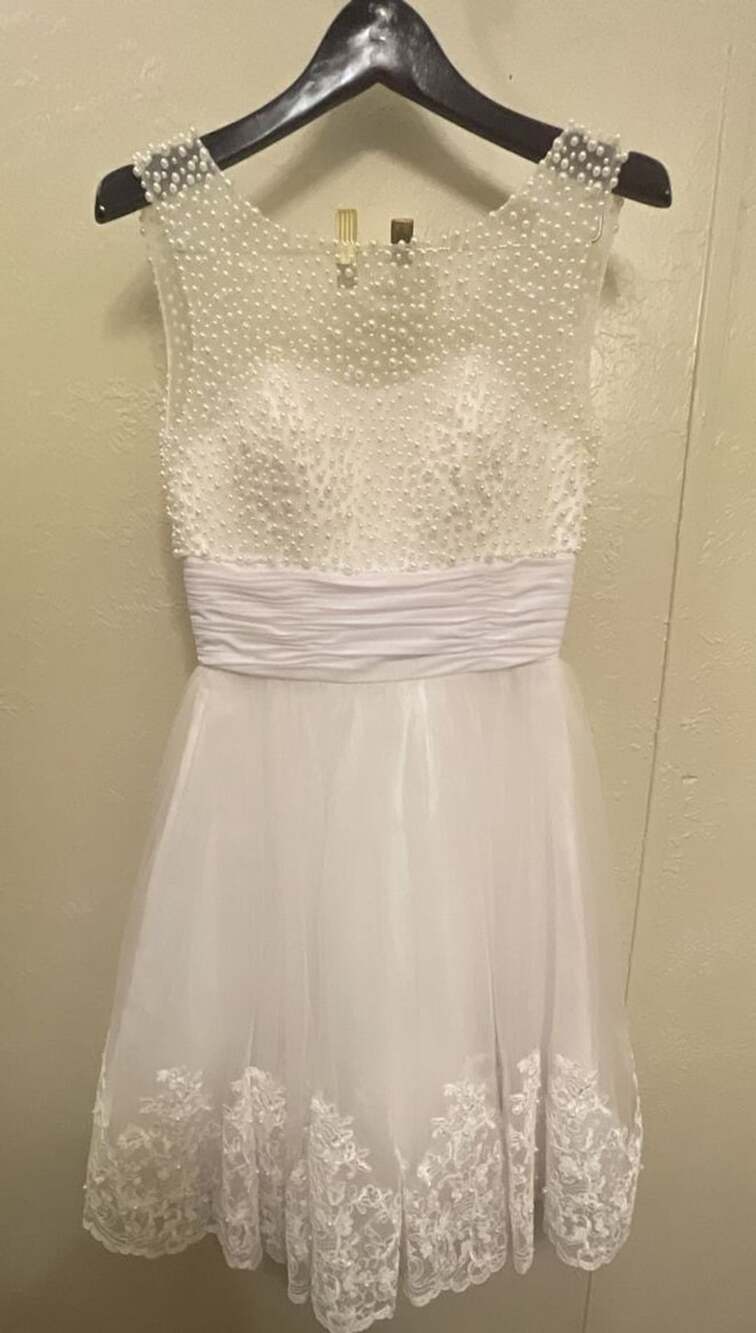 White Short Wedding Dress Pearl Beaded Bodice Lace Applique Tulle Tea Length NWT